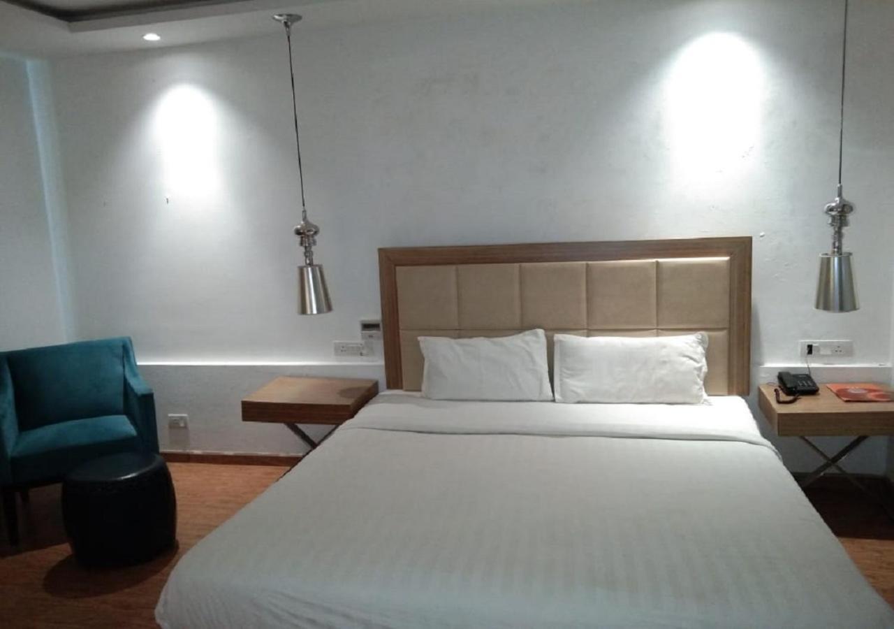 Hotel Amora - Rajnandgaon Raj Nandgaon Exterior foto