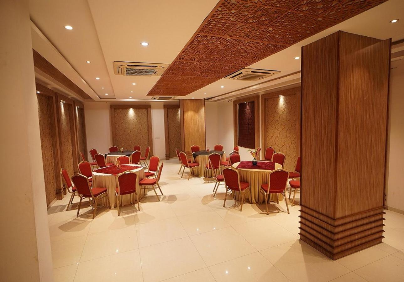 Hotel Amora - Rajnandgaon Raj Nandgaon Exterior foto